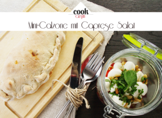 Mini Calzone mit Caprese Salat