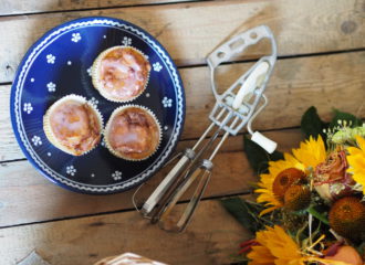 Kürbis Muffins mit weißer Schokolade und Walnüssen
