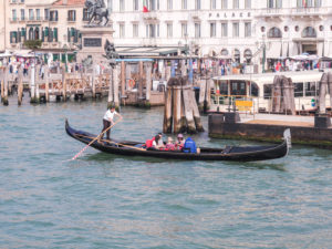 Venedig-Gondoliere-Canal-Grande