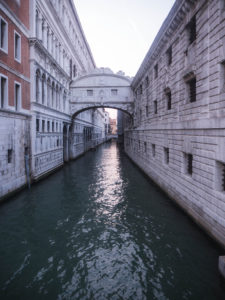 Seufzerbrücke-Venedig